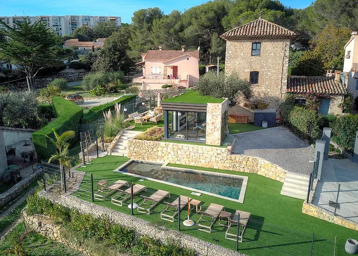 Immogroom - Superbe Villa - Piscine - Vue Mer - Parking - Clim Vallauris