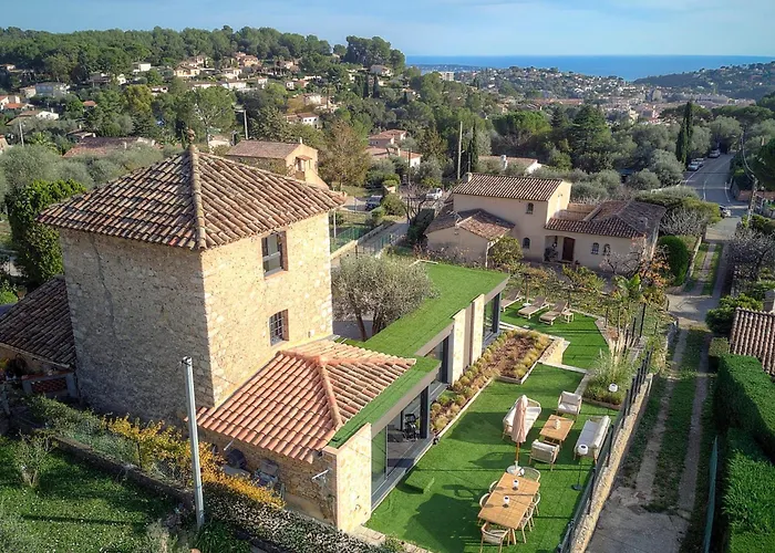 Immogroom - Superbe Villa - Piscine - Vue Mer - Parking - Clim Vallauris